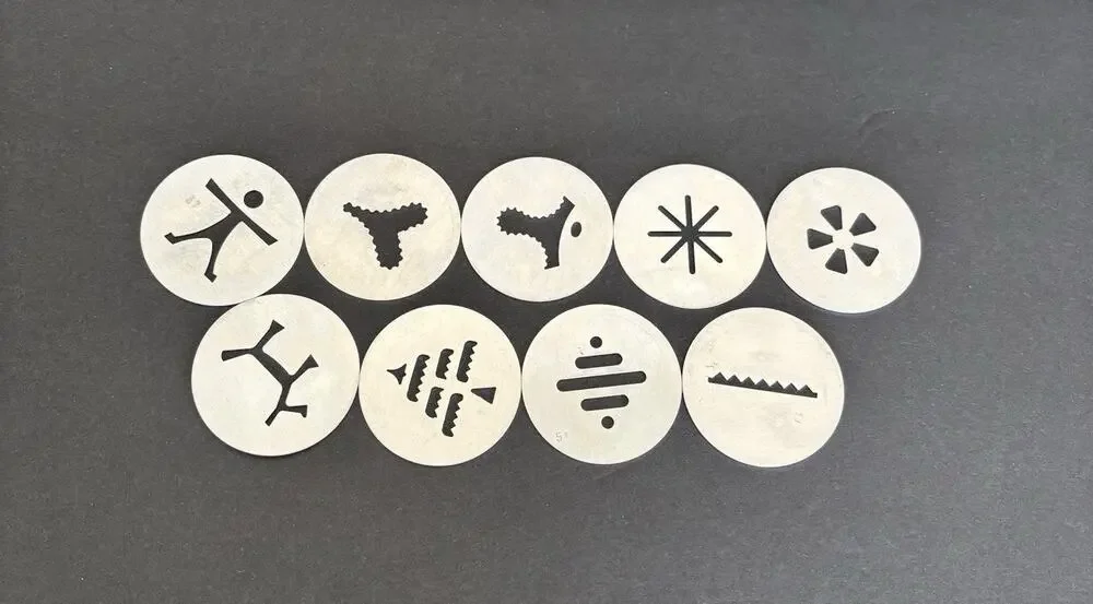 Wear Ever Super Shooter Cookie Press 70001 Set Of 9 Discs Replacement Parts